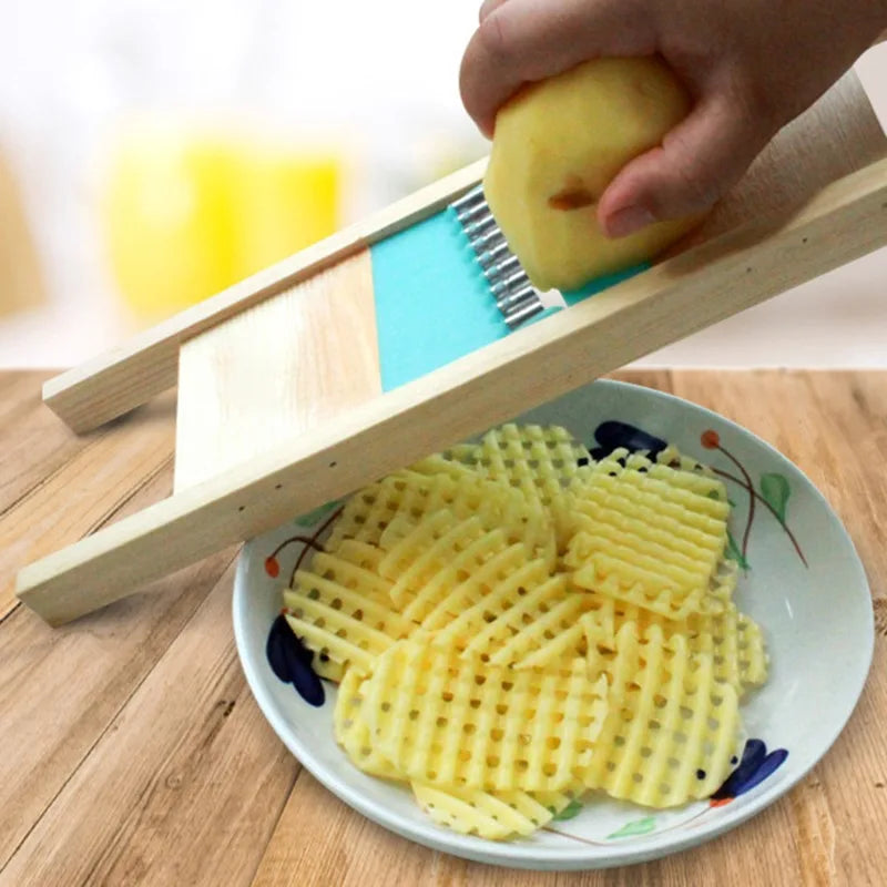 Coupe-frite en inox et bois