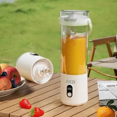 Mini blender sans fil  avec des lames  en acier inoxydable 