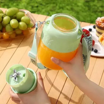 Mini blender smoothie avec une sangle de transport