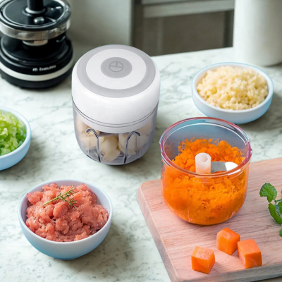 Mini-hachoir-electrique-coupe-carottes-viande-ail