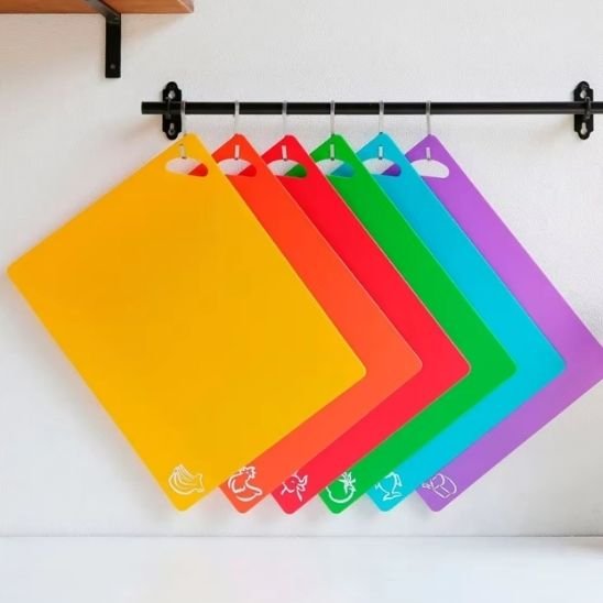 Planche-a-decouper-facile-a-ranger