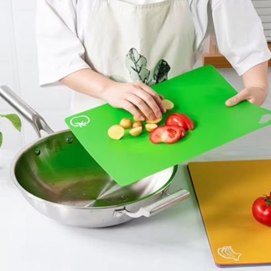 Planche-a-decouper-pratique-et-facile