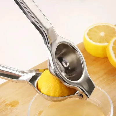 Presse agrume inox avec un mécanisme à levier simple