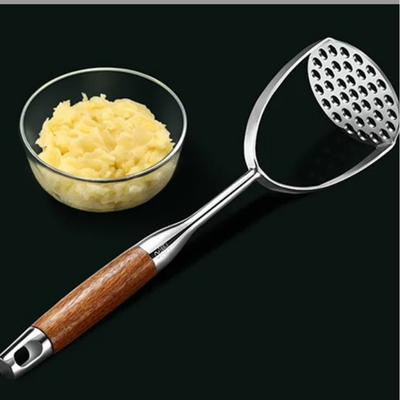 Presse-purée design compact et facile à ranger