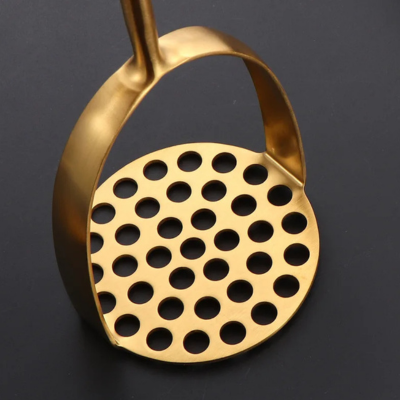 Presse purée inox manuel avec  une grande grille perforée