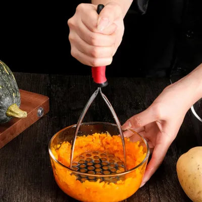 Presse purée inox professionnel avec une poignée ergonomique