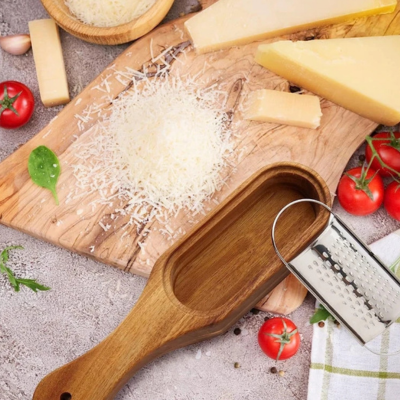 Râpe  à fromage en Bois d'Acacia et Acier Inoxydable pour fromages durs