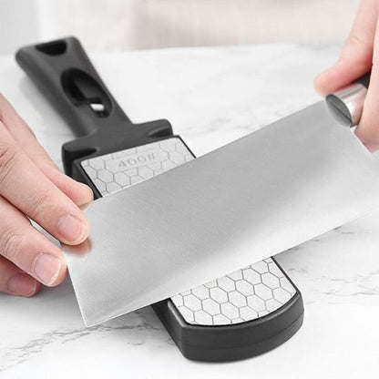 Aiguiseur couteau compact et rangement facilité