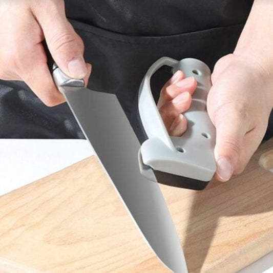 Aiguiseur de couteau avec système d'affûtage en 2 étapes