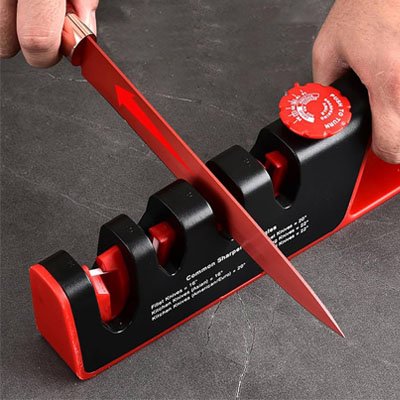 Aiguiseur de couteaux compact