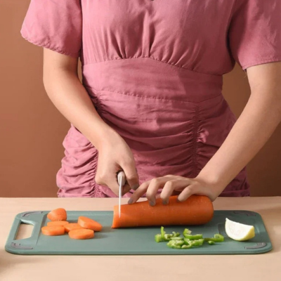 planche-a-decouper-legumes-fruits-viande