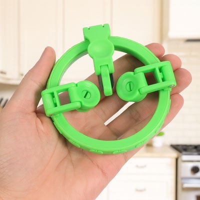 Éplucheur-à-pommes-facile-a-ranger