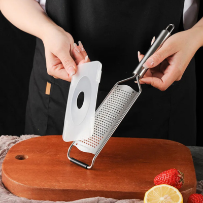 râpe  parmesan avec protège