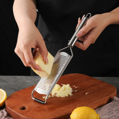 râpe  parmesan en inox